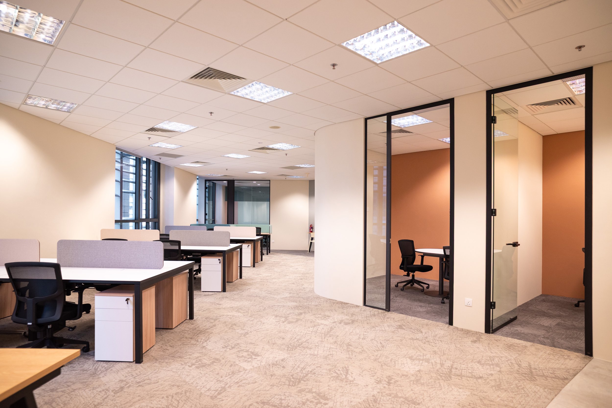 PLAZA_VENTURE_L16_WORKSTATIONS-3